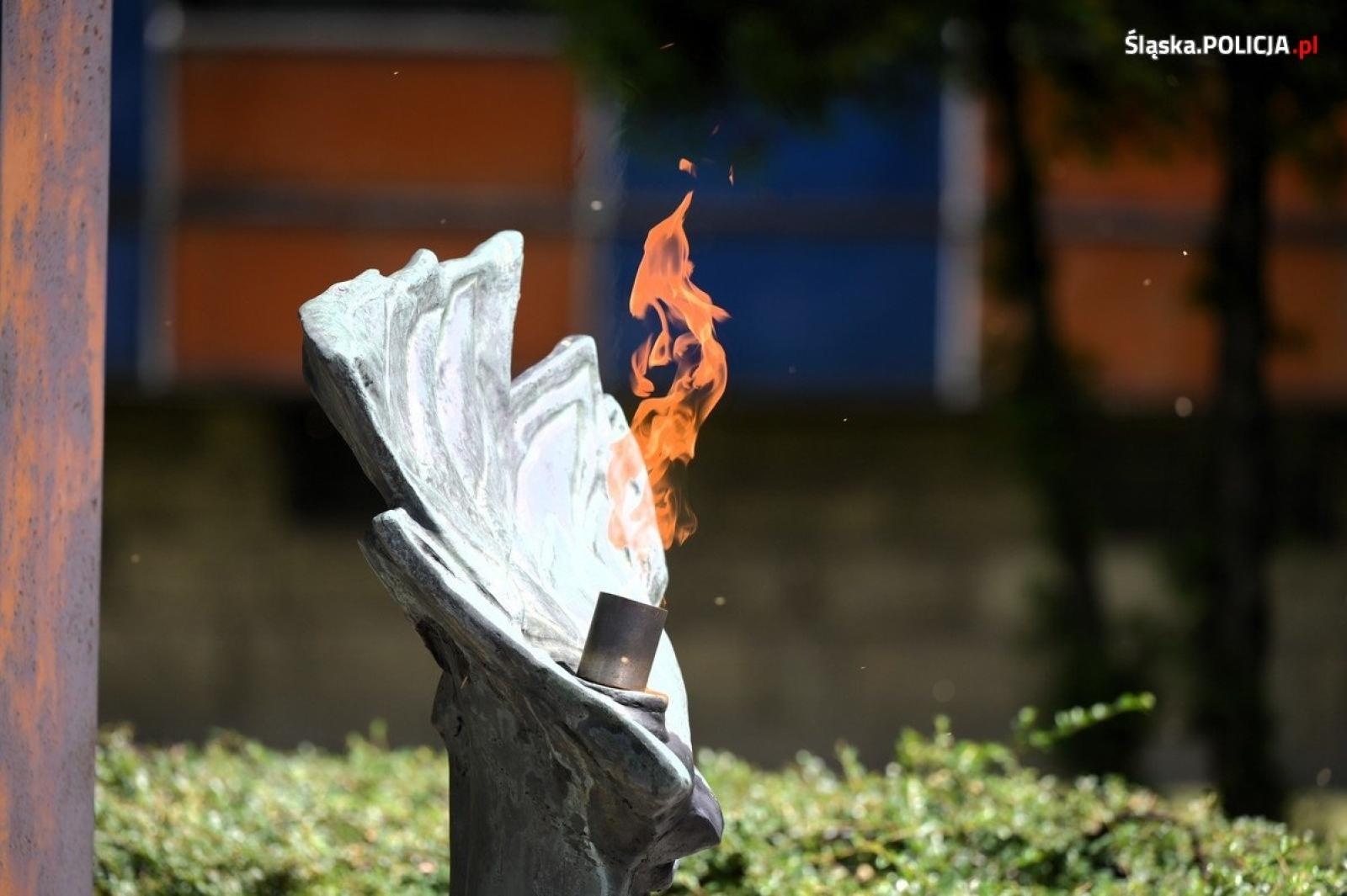 Zdjęcie w galerii na portalu naszraciborz.pl: Uroczysta zbiórka i wyróżnienia dla policjantów i pracowników wiadomości z regionu