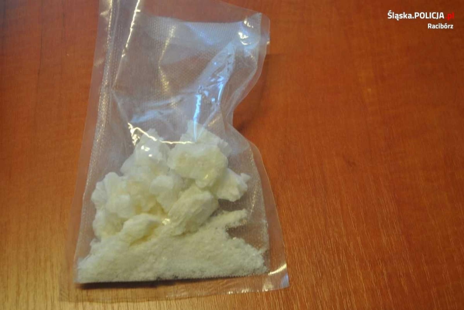 Zdjęcie w galerii na portalu naszraciborz.pl: Sukces raciborskiej policji. Tysiąc działek środków psychoaktywnych nie trafi na rynek wiadomości z regionu