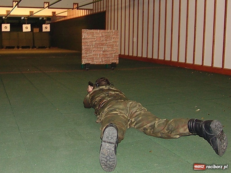 Zdjęcie w galerii na portalu naszraciborz.pl: Strzelanie na 20. urodziny wiadomości z regionu