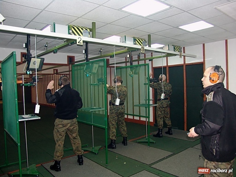 Zdjęcie w galerii na portalu naszraciborz.pl: Strzelanie na 20. urodziny wiadomości z regionu