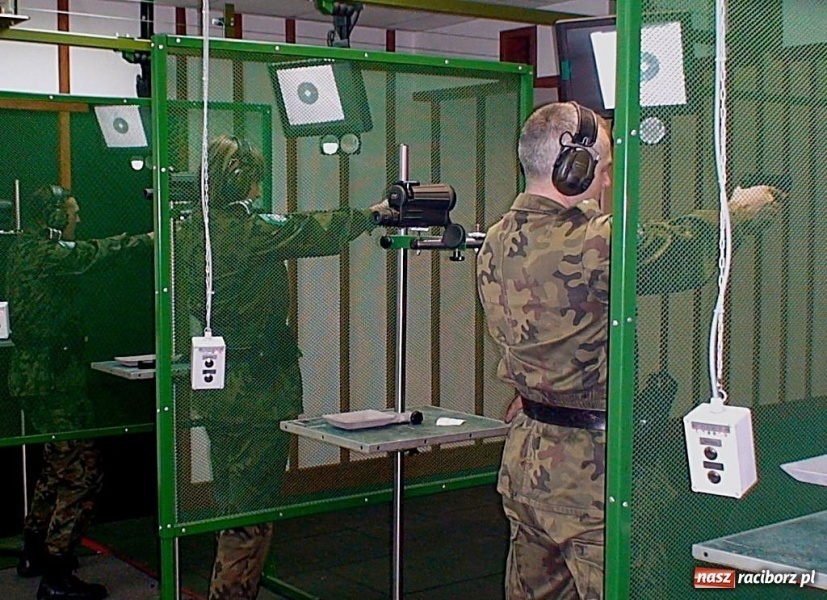 Zdjęcie w galerii na portalu naszraciborz.pl: Strzelanie na 20. urodziny wiadomości z regionu