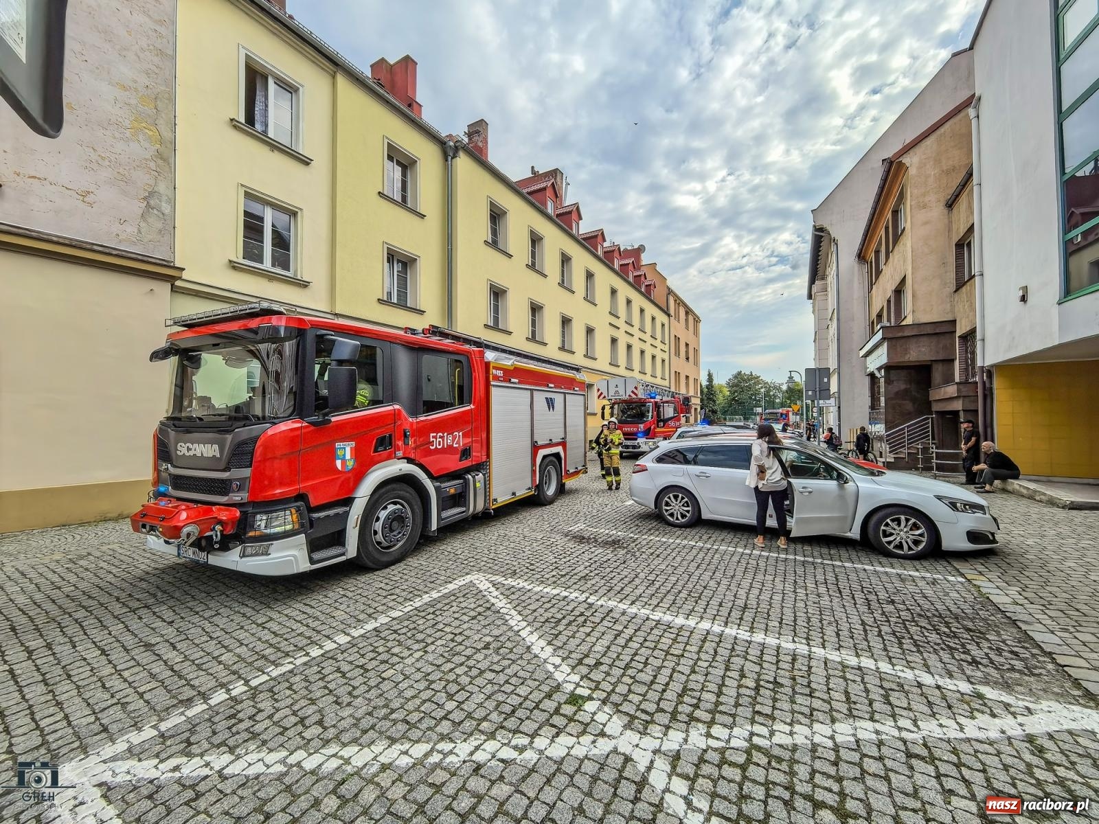 Zdjęcie w galerii na portalu naszraciborz.pl: Strażacka akcja przy Bankowej. Przyczyną zadymienie wiadomości z regionu