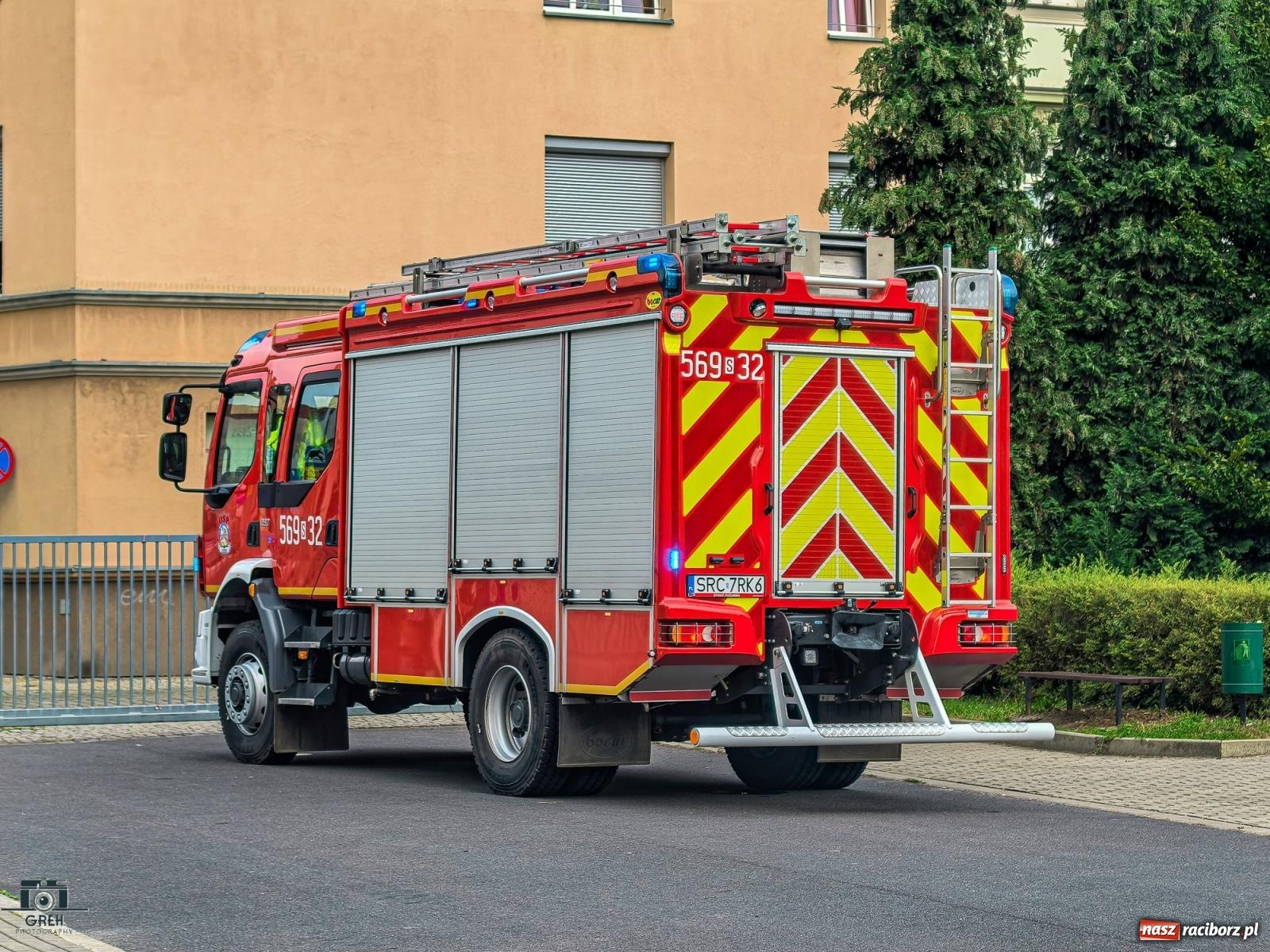 Zdjęcie w galerii na portalu naszraciborz.pl: Strażacka akcja przy Bankowej. Przyczyną zadymienie wiadomości z regionu