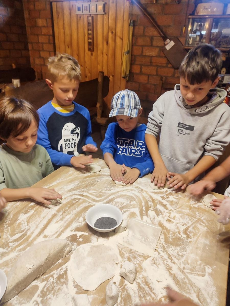 Zdjęcie w galerii na portalu naszraciborz.pl: Chlebowa Chata na zakończenie pierwszego miesiąca wakacji z RCK wiadomości z regionu