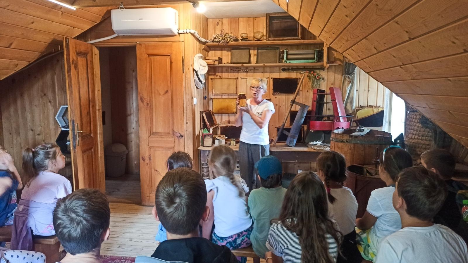 Zdjęcie w galerii na portalu naszraciborz.pl: Chlebowa Chata na zakończenie pierwszego miesiąca wakacji z RCK wiadomości z regionu