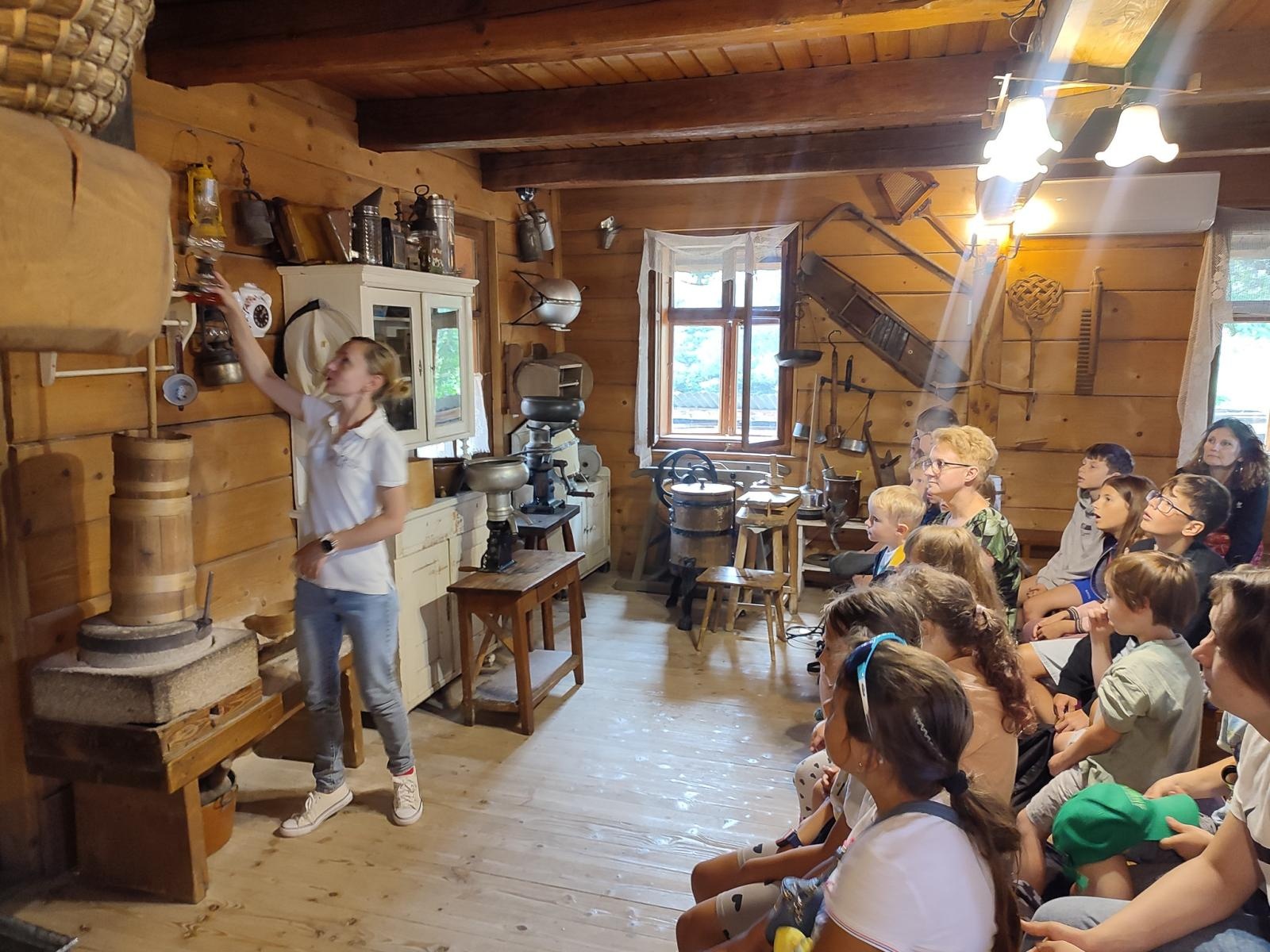 Zdjęcie w galerii na portalu naszraciborz.pl: Chlebowa Chata na zakończenie pierwszego miesiąca wakacji z RCK wiadomości z regionu