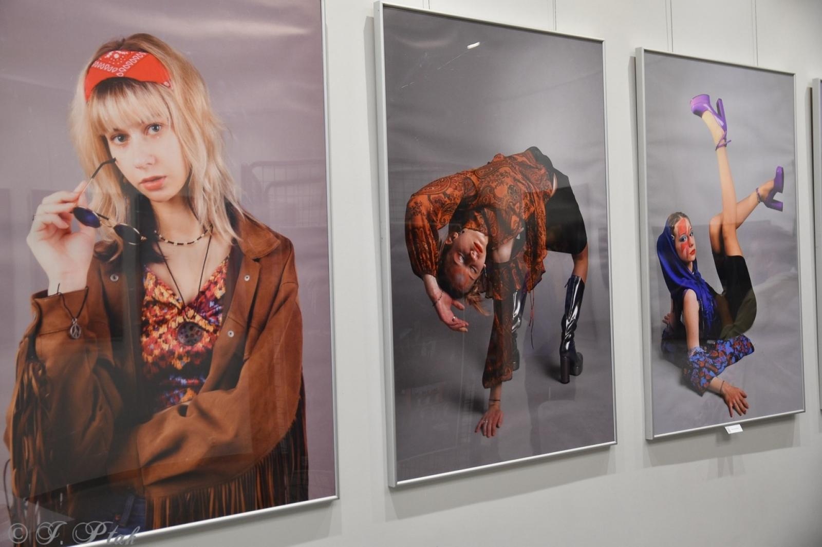 Zdjęcie w galerii na portalu naszraciborz.pl: Dyplomy 2024: fotografia artystyczna. Nowa wystawa w raciborskiej bibliotece wiadomości z regionu