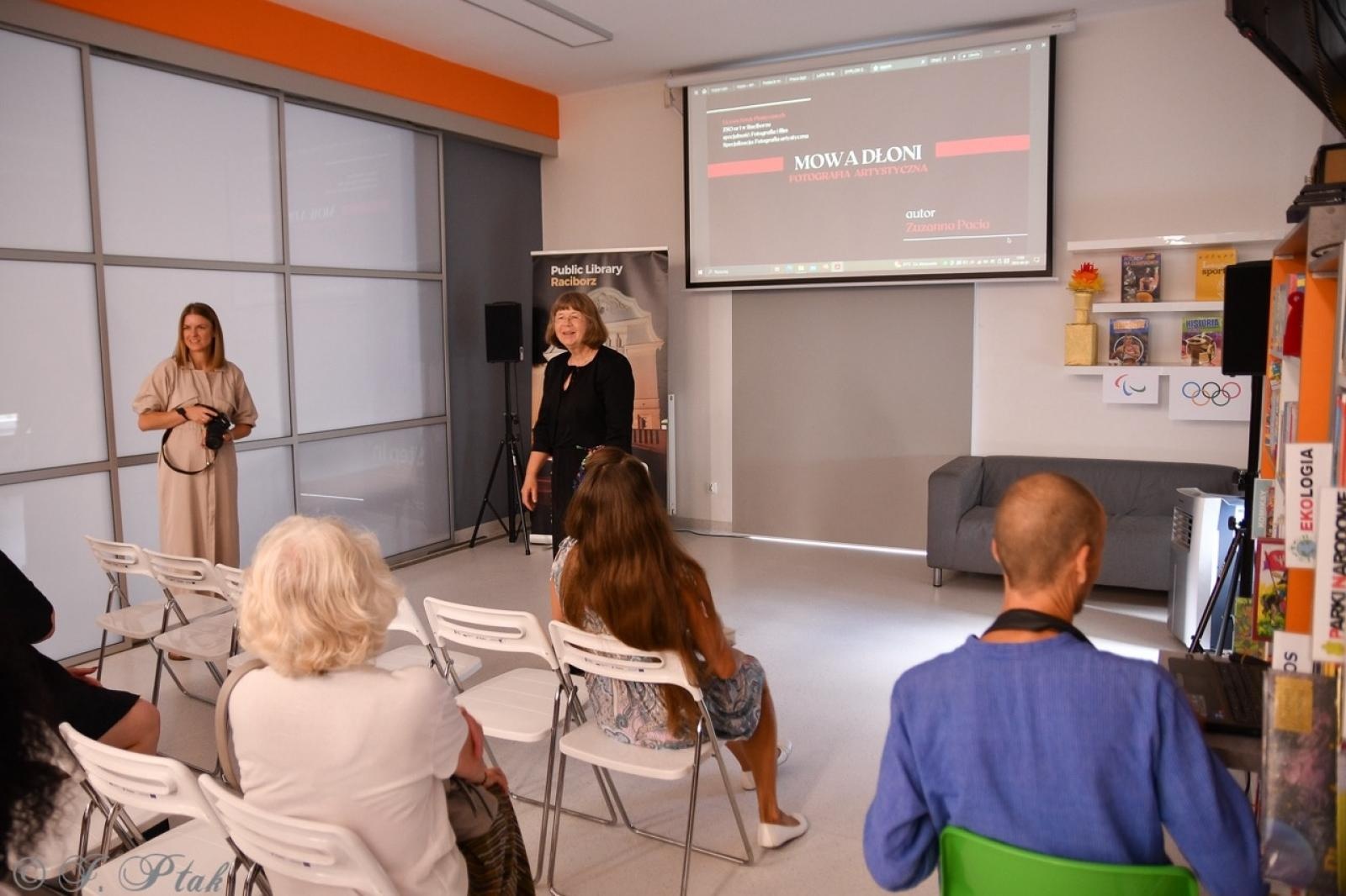 Zdjęcie w galerii na portalu naszraciborz.pl: Dyplomy 2024: fotografia artystyczna. Nowa wystawa w raciborskiej bibliotece wiadomości z regionu