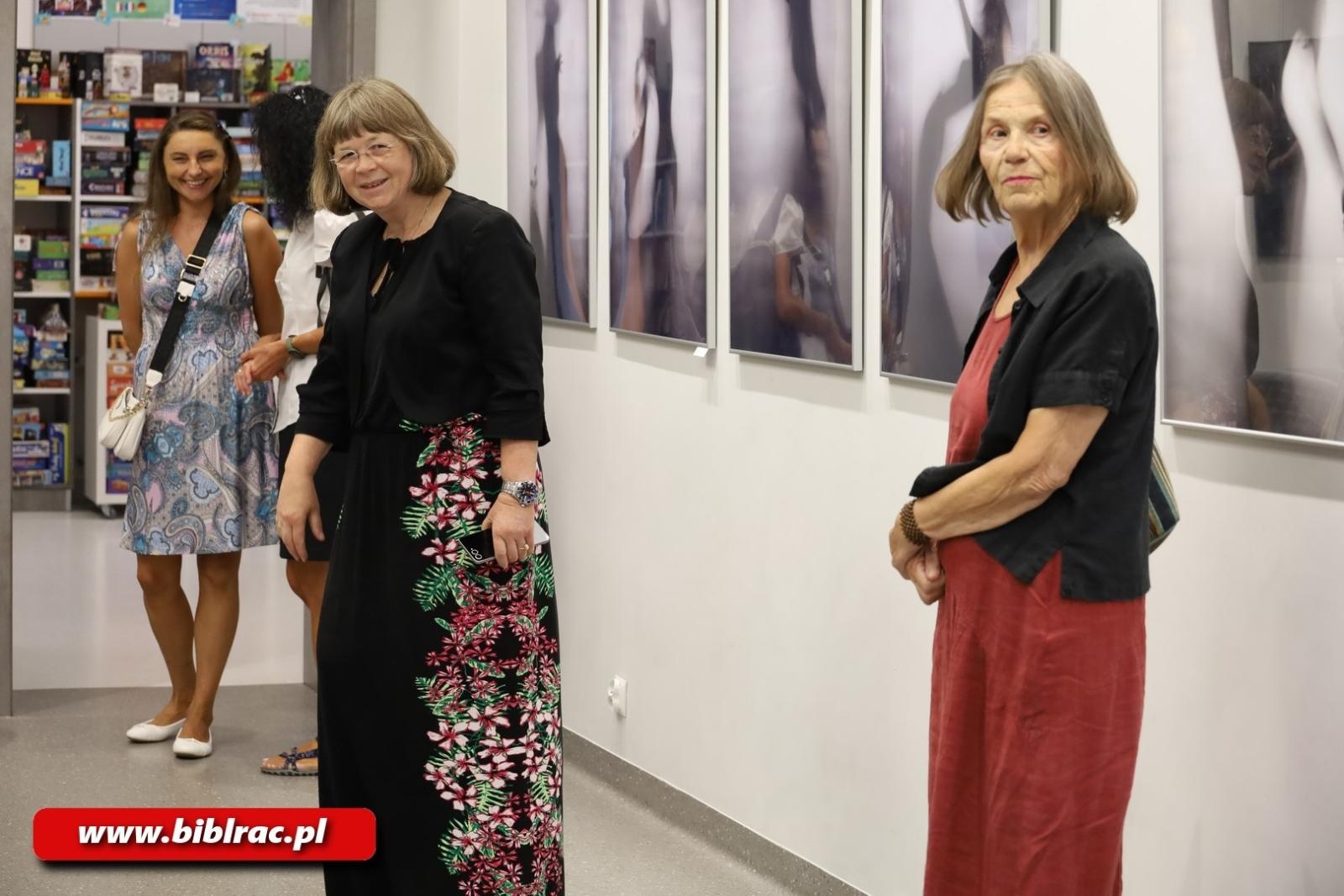 Zdjęcie w galerii na portalu naszraciborz.pl: Dyplomy 2024: fotografia artystyczna. Nowa wystawa w raciborskiej bibliotece wiadomości z regionu