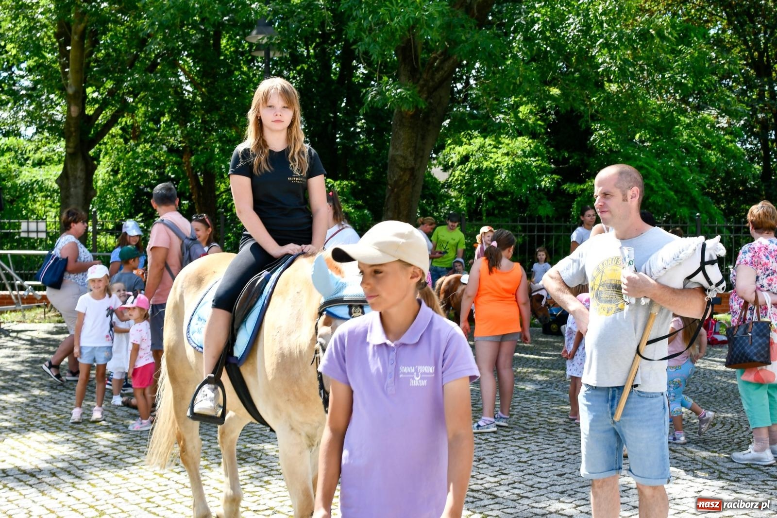 Zdjęcie w galerii na portalu naszraciborz.pl: Zamkowe wakacje w siodle z coraz wyższą frekwencją wiadomości z regionu