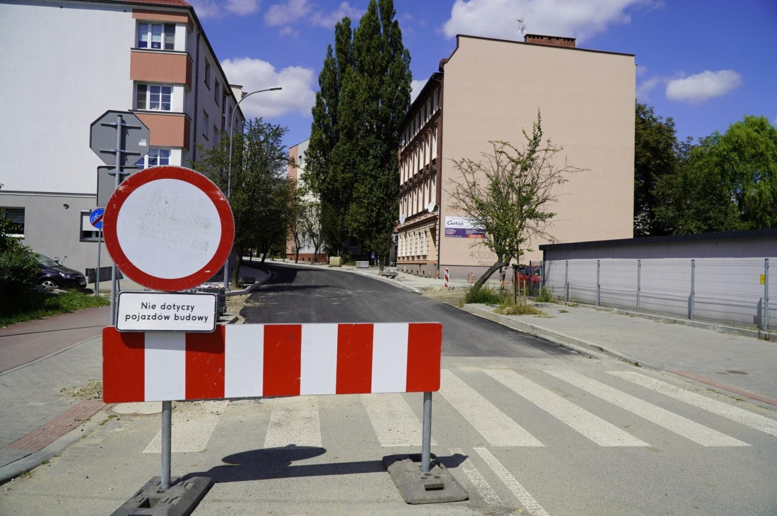 Zdjęcie w galerii na portalu naszraciborz.pl: Przebudowa ulicy Staszica. Finał prac w październiku wiadomości z regionu