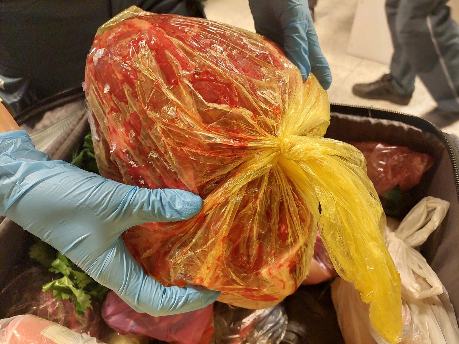 Zdjęcie w galerii na portalu naszraciborz.pl: Śląska KAS rekwiruje żywność i wypisuje wysokie mandaty wiadomości z regionu