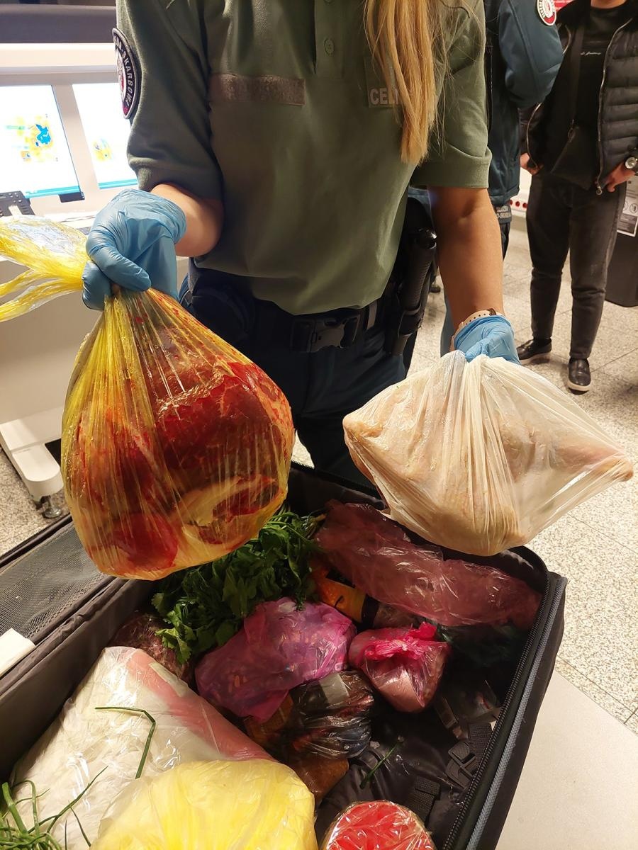 Zdjęcie w galerii na portalu naszraciborz.pl: Śląska KAS rekwiruje żywność i wypisuje wysokie mandaty wiadomości z regionu