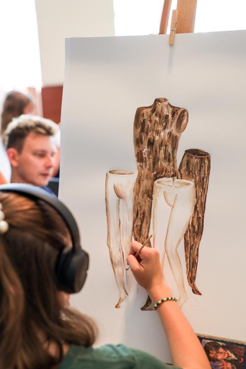 Zdjęcie w galerii na portalu naszraciborz.pl: Letnia pracownia malarstwa w RCK wiadomości z regionu