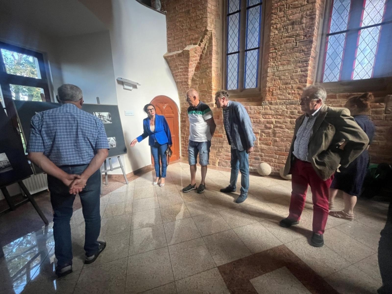 Zdjęcie w galerii na portalu naszraciborz.pl: Modernizacja Roku i Budowa XXI Wieku. Komisja oceniała raciborski zamek wiadomości z regionu