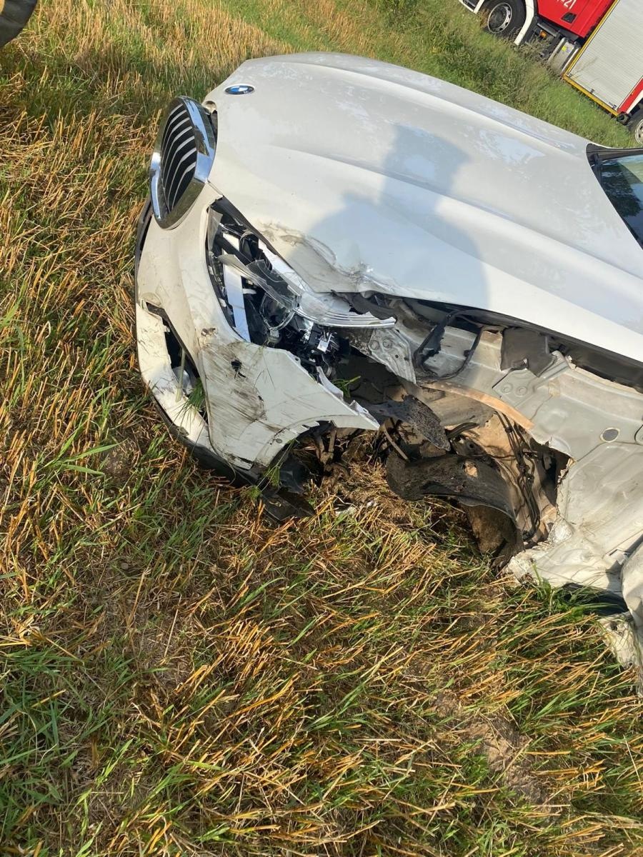 Zdjęcie w galerii na portalu naszraciborz.pl: Mercedes i BMW zderzyły się na trasie Racibórz-Babice wiadomości z regionu