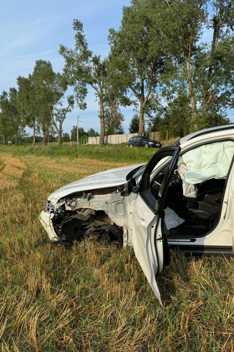 Zdjęcie w galerii na portalu naszraciborz.pl: Mercedes i BMW zderzyły się na trasie Racibórz-Babice wiadomości z regionu