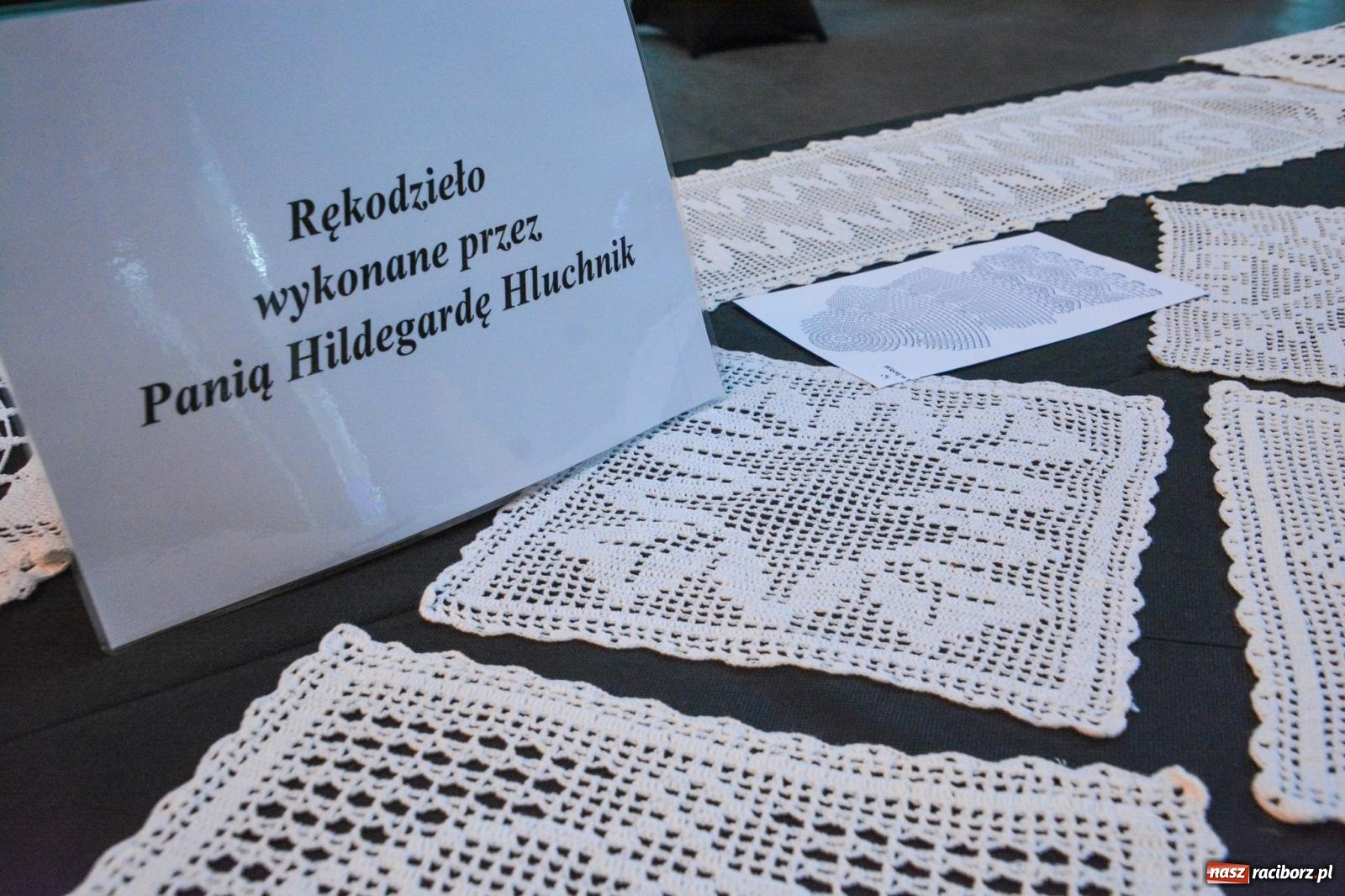 Zdjęcie w galerii na portalu naszraciborz.pl: Artystyczno-muzyczny wieczór w Tworkowie wiadomości z regionu