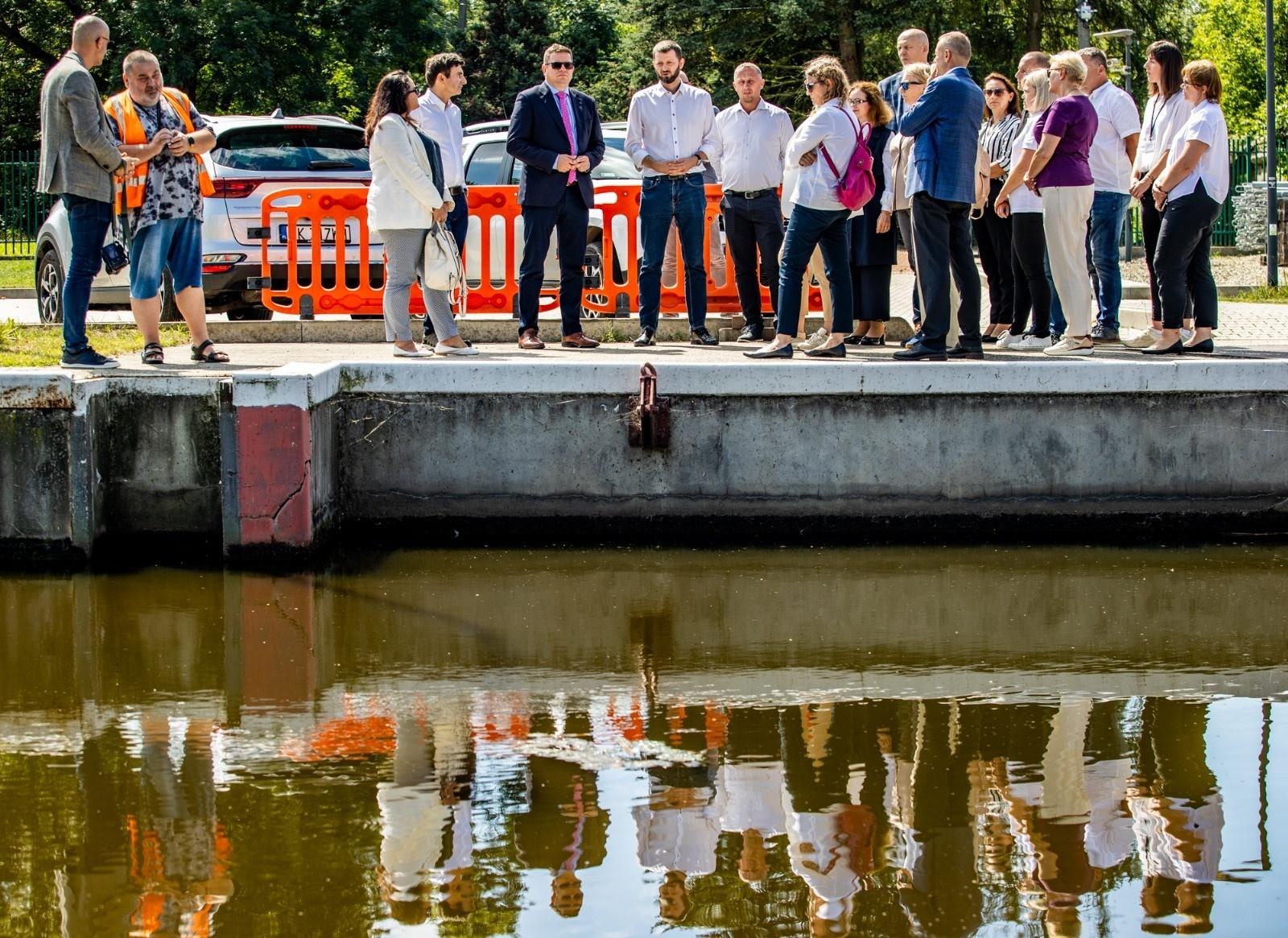 Zdjęcie w galerii na portalu naszraciborz.pl: W Śląskim Urzędzie Wojewódzkim mówiono o rzece Odrze wiadomości z regionu