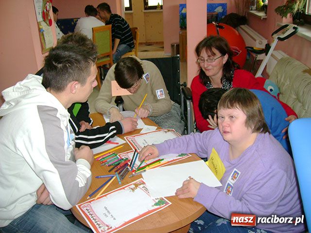 Zdjęcie w galerii na portalu naszraciborz.pl: Święty Mikołaj w Pałacu Różanym wiadomości z regionu