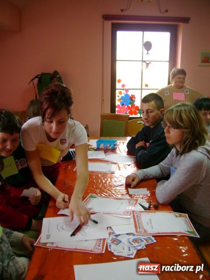 Zdjęcie w galerii na portalu naszraciborz.pl: Święty Mikołaj w Pałacu Różanym wiadomości z regionu