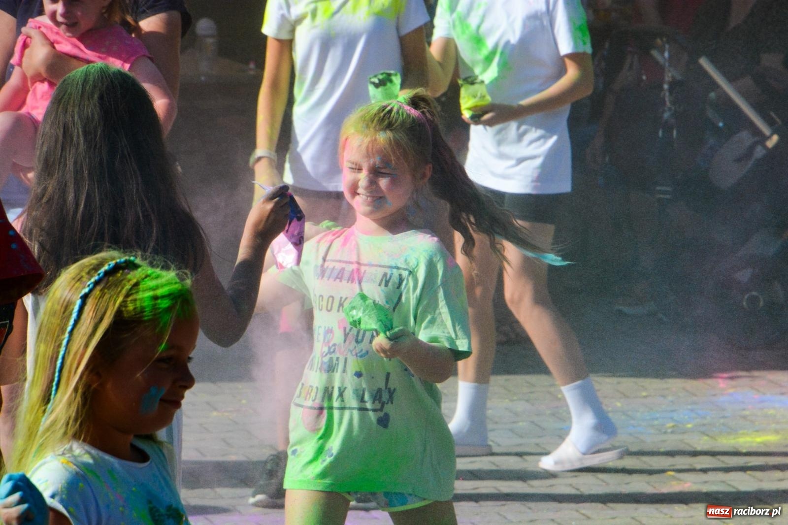 Zdjęcie w galerii na portalu naszraciborz.pl: Stacja Kultura pokolorowała Pietrowice Wielkie [FOTO i WIDEO] wiadomości z regionu