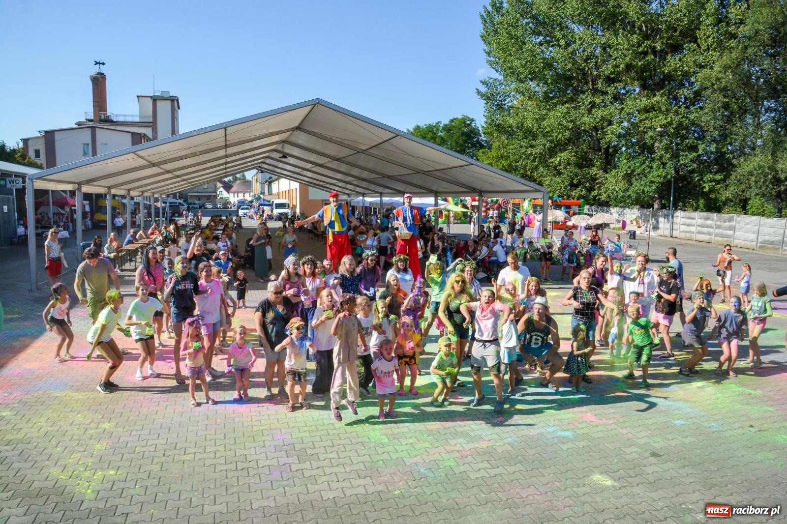 Zdjęcie w galerii na portalu naszraciborz.pl: Stacja Kultura pokolorowała Pietrowice Wielkie [FOTO i WIDEO] wiadomości z regionu