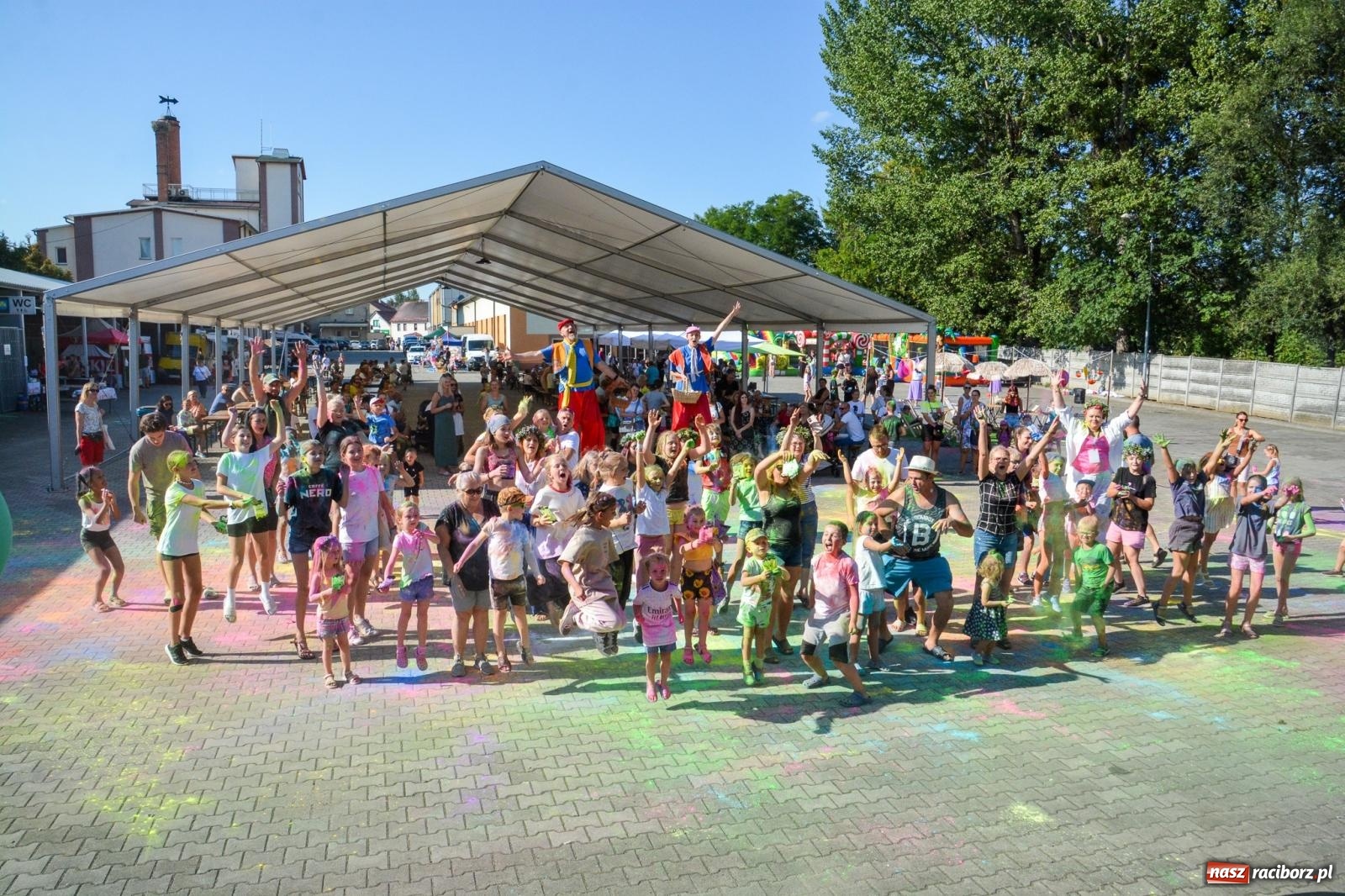 Zdjęcie w galerii na portalu naszraciborz.pl: Stacja Kultura pokolorowała Pietrowice Wielkie [FOTO i WIDEO] wiadomości z regionu