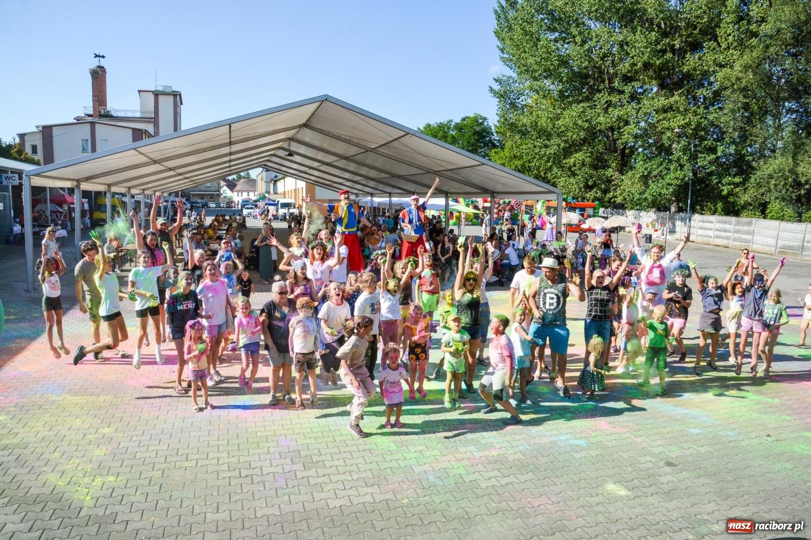 Zdjęcie w galerii na portalu naszraciborz.pl: Stacja Kultura pokolorowała Pietrowice Wielkie [FOTO i WIDEO] wiadomości z regionu