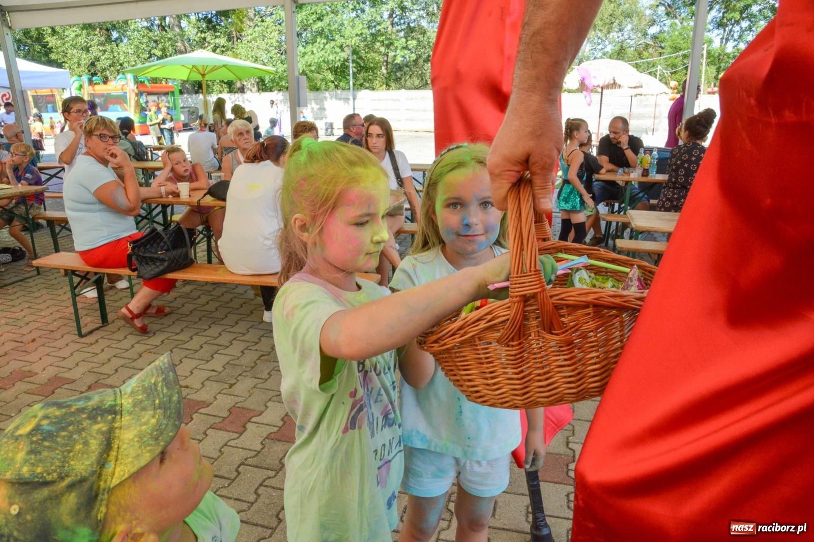 Zdjęcie w galerii na portalu naszraciborz.pl: Stacja Kultura pokolorowała Pietrowice Wielkie [FOTO i WIDEO] wiadomości z regionu