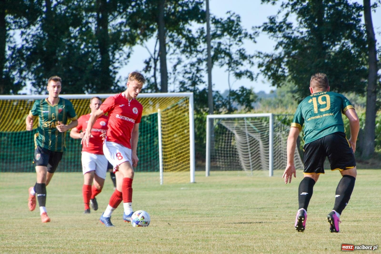 Zdjęcie w galerii na portalu naszraciborz.pl: Pietrowice Wielkie i Krzanowice podzieliły się punktami [FOTO] wiadomości z regionu