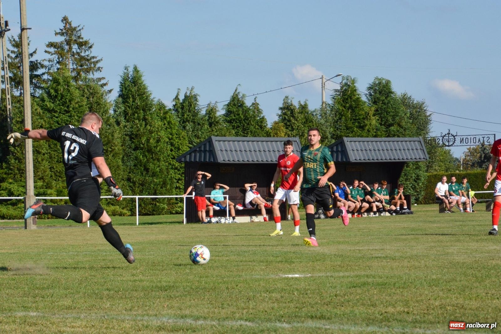 Zdjęcie w galerii na portalu naszraciborz.pl: Pietrowice Wielkie i Krzanowice podzieliły się punktami [FOTO] wiadomości z regionu
