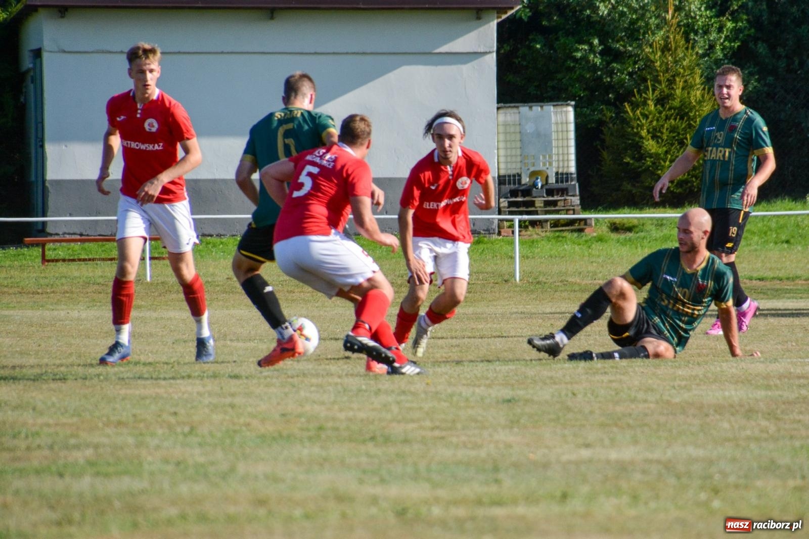 Zdjęcie w galerii na portalu naszraciborz.pl: Pietrowice Wielkie i Krzanowice podzieliły się punktami [FOTO] wiadomości z regionu