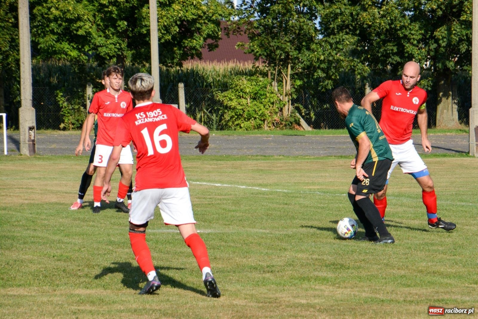 Zdjęcie w galerii na portalu naszraciborz.pl: Pietrowice Wielkie i Krzanowice podzieliły się punktami [FOTO] wiadomości z regionu