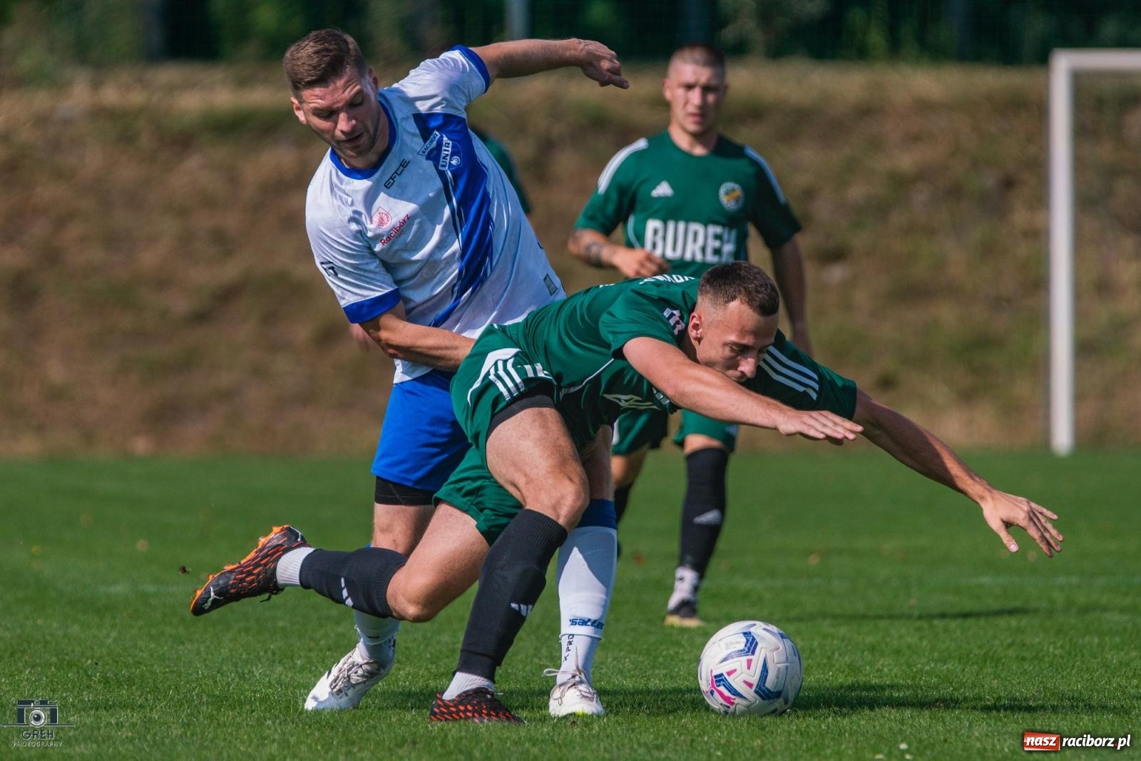 Zdjęcie w galerii na portalu naszraciborz.pl: Klasa okręgowa. Wychowanek Unii dał zwycięstwo Syryni [FOTO i WIDEO] wiadomości z regionu