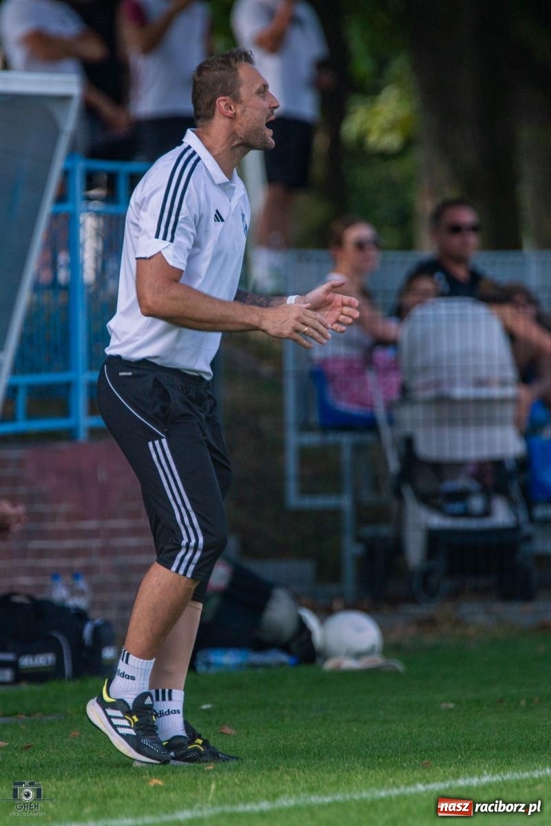 Zdjęcie w galerii na portalu naszraciborz.pl: Klasa okręgowa. Wychowanek Unii dał zwycięstwo Syryni [FOTO i WIDEO] wiadomości z regionu