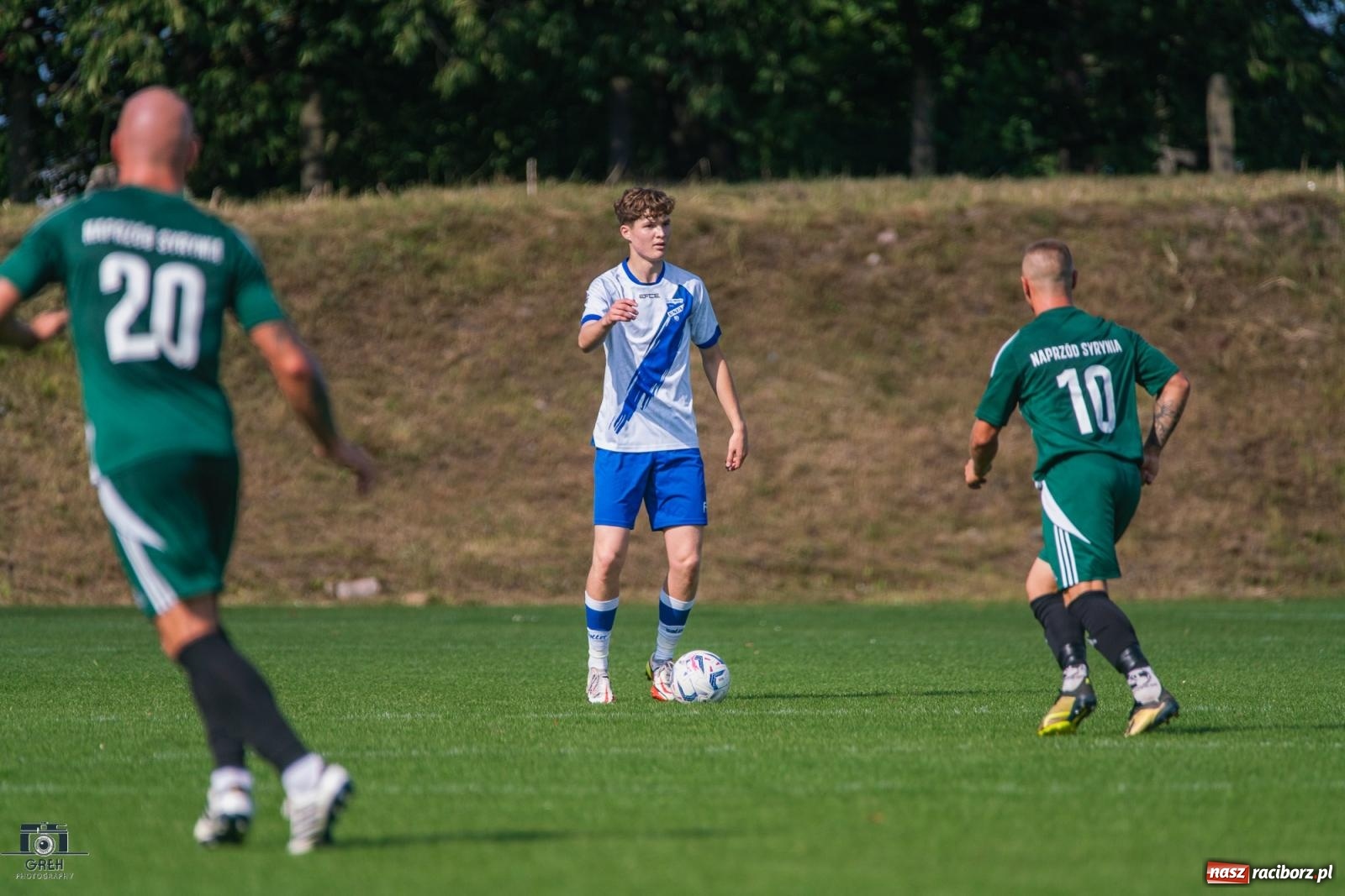 Zdjęcie w galerii na portalu naszraciborz.pl: Klasa okręgowa. Wychowanek Unii dał zwycięstwo Syryni [FOTO i WIDEO] wiadomości z regionu