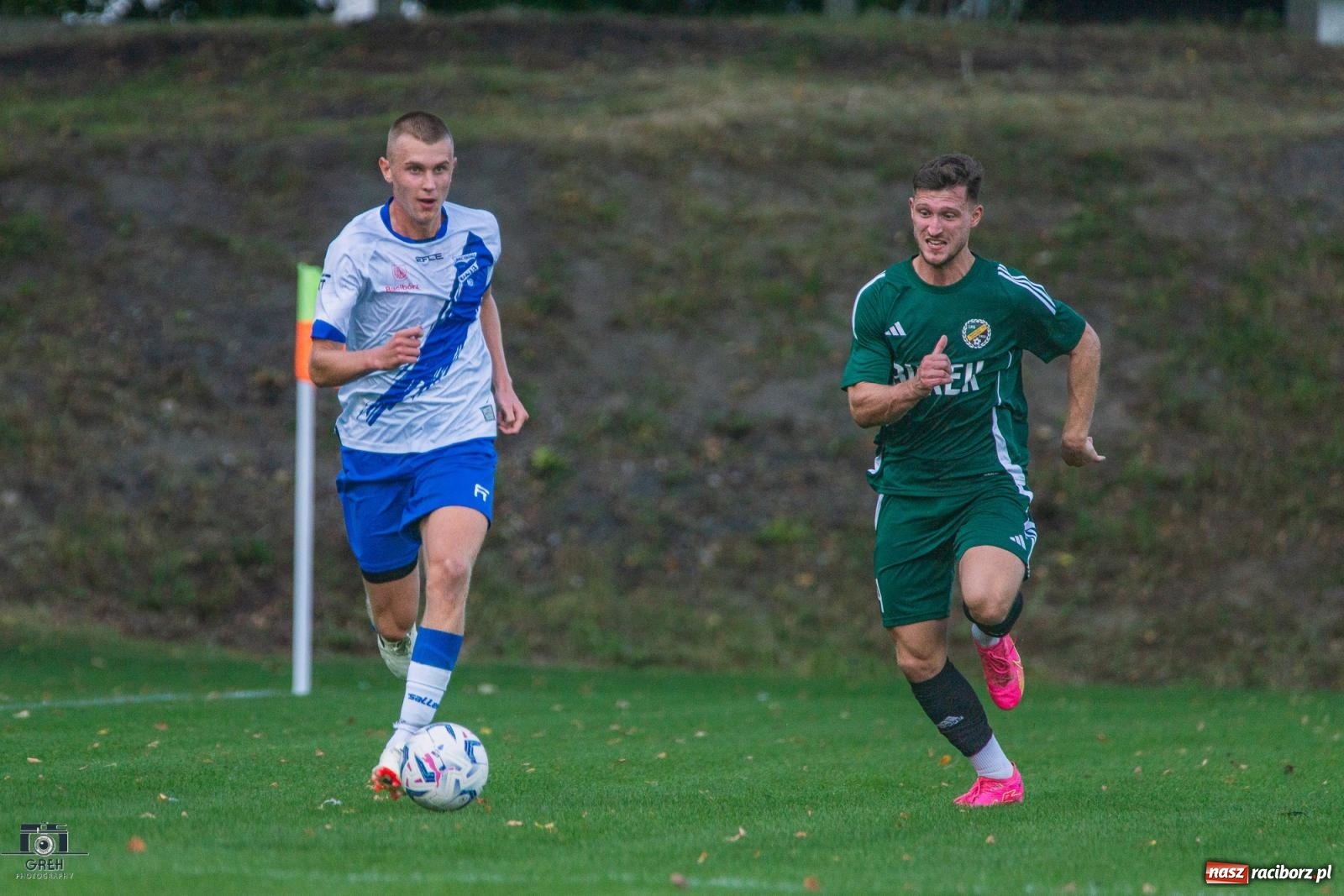 Zdjęcie w galerii na portalu naszraciborz.pl: Klasa okręgowa. Wychowanek Unii dał zwycięstwo Syryni [FOTO i WIDEO] wiadomości z regionu