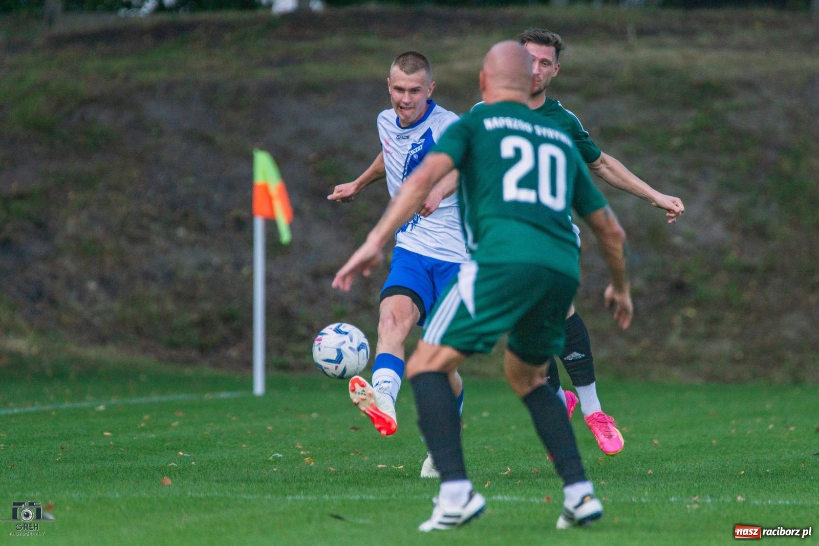 Zdjęcie w galerii na portalu naszraciborz.pl: Klasa okręgowa. Wychowanek Unii dał zwycięstwo Syryni [FOTO i WIDEO] wiadomości z regionu
