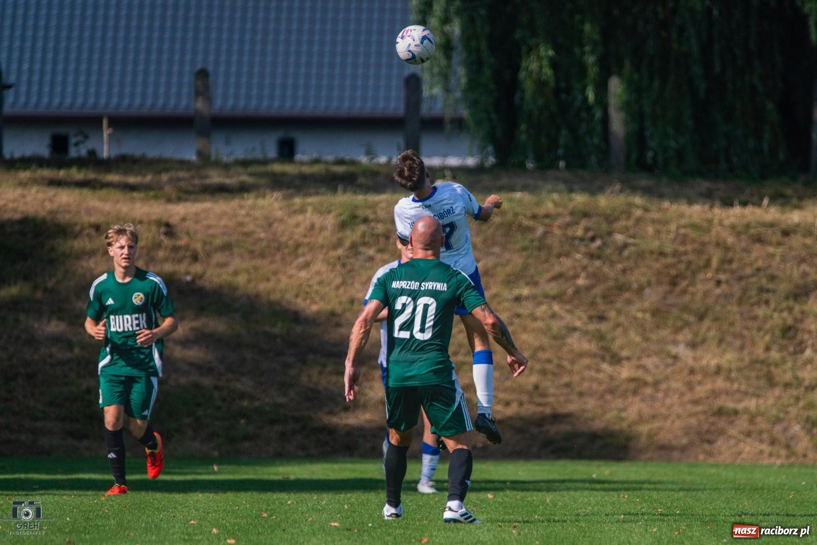 Zdjęcie w galerii na portalu naszraciborz.pl: Klasa okręgowa. Wychowanek Unii dał zwycięstwo Syryni [FOTO i WIDEO] wiadomości z regionu