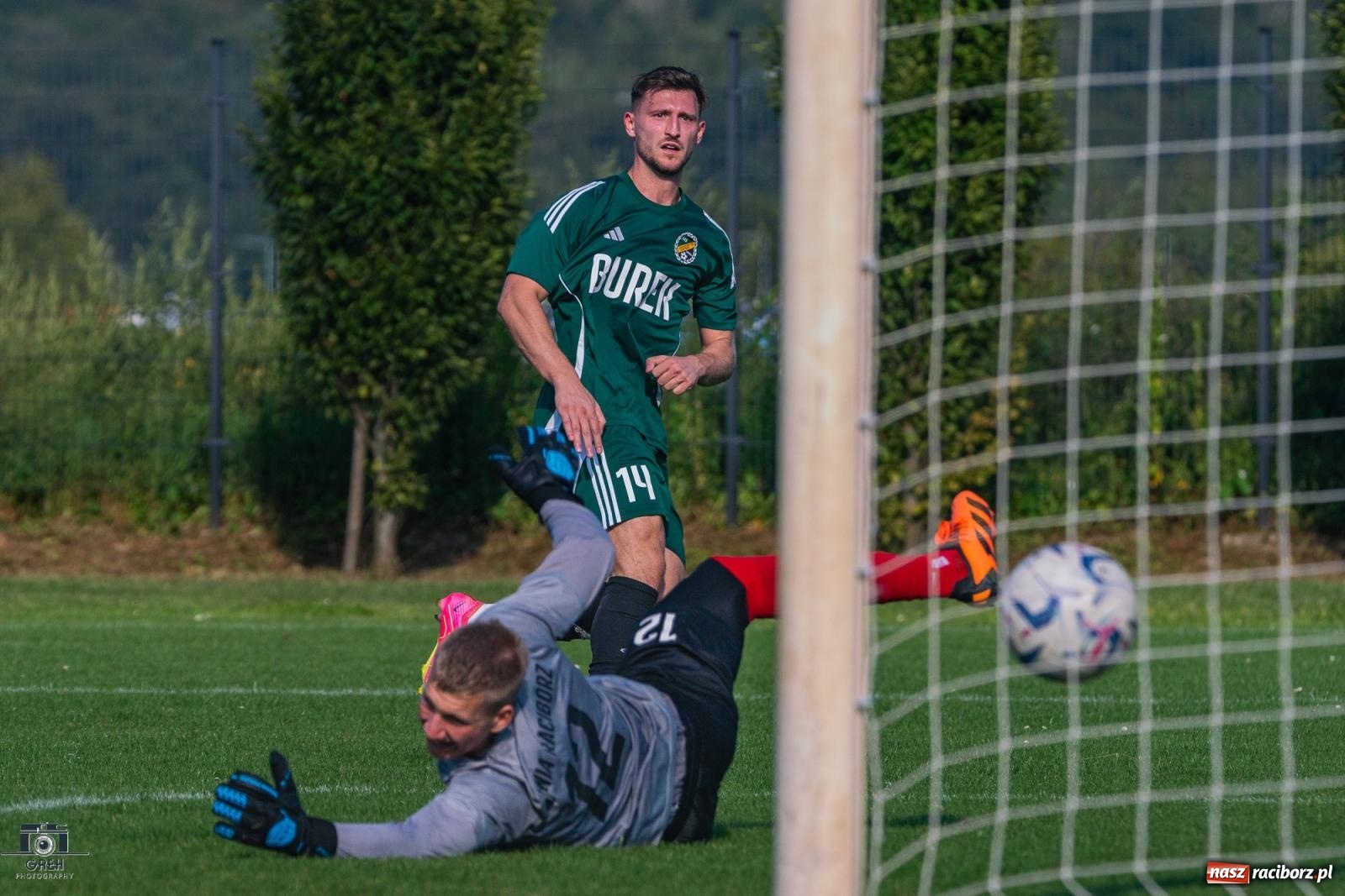 Zdjęcie w galerii na portalu naszraciborz.pl: Klasa okręgowa. Wychowanek Unii dał zwycięstwo Syryni [FOTO i WIDEO] wiadomości z regionu