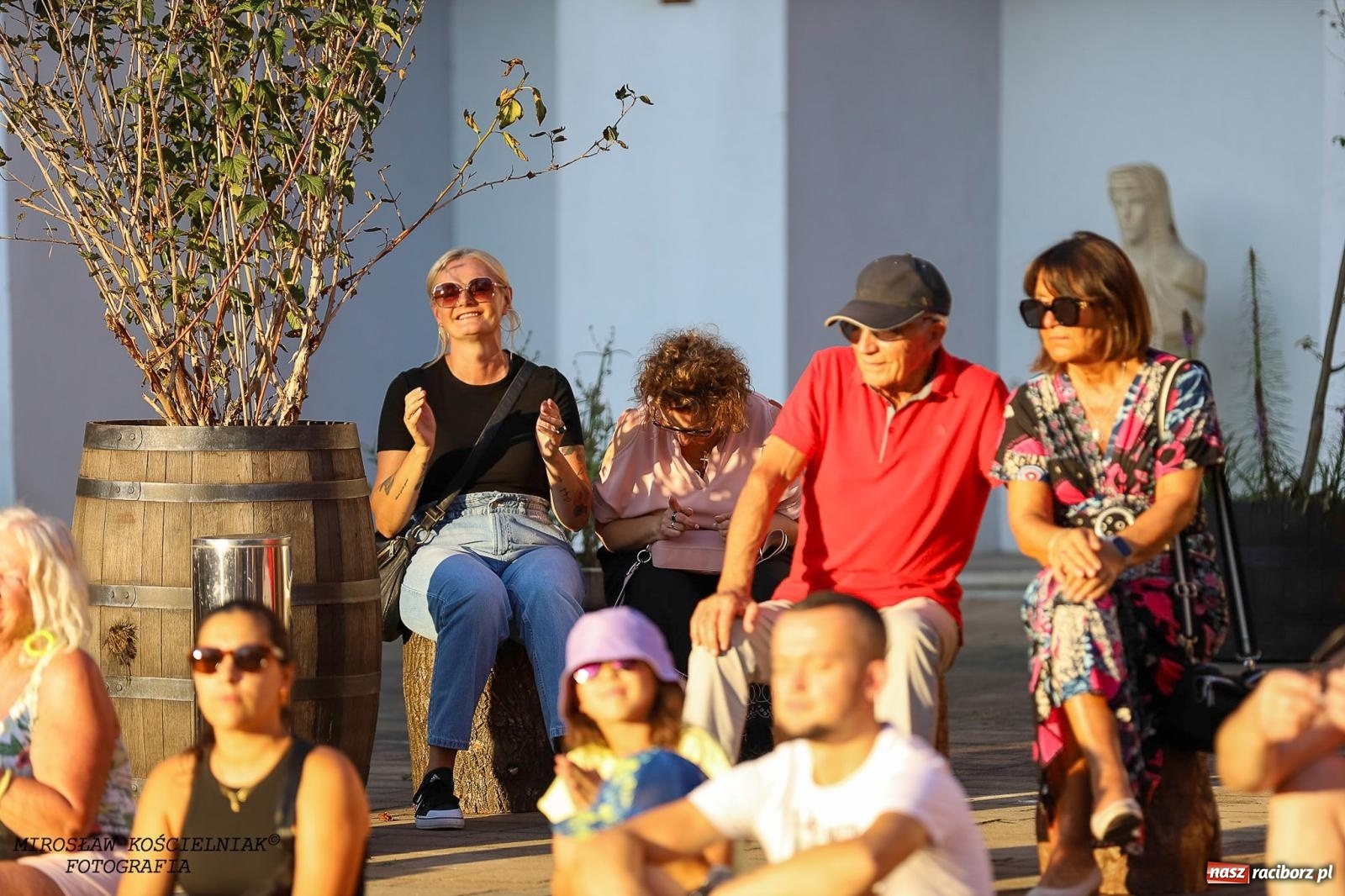 Zdjęcie w galerii na portalu naszraciborz.pl: Plenerowy koncert na Zamku Piastowskim: Operetka przyciągnęła tłumy [FOTO i WIDEO] wiadomości z regionu