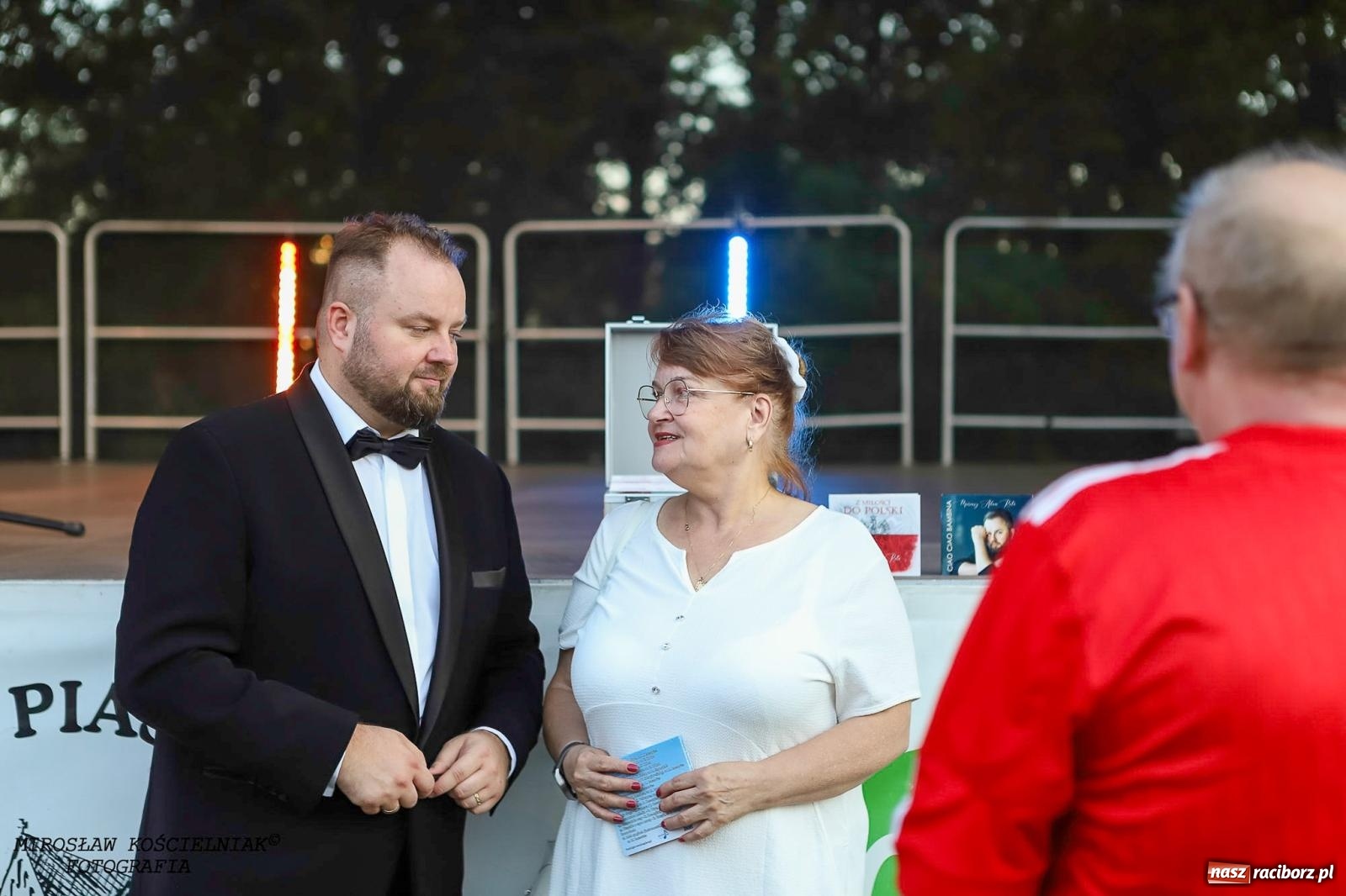 Zdjęcie w galerii na portalu naszraciborz.pl: Plenerowy koncert na Zamku Piastowskim: Operetka przyciągnęła tłumy [FOTO i WIDEO] wiadomości z regionu