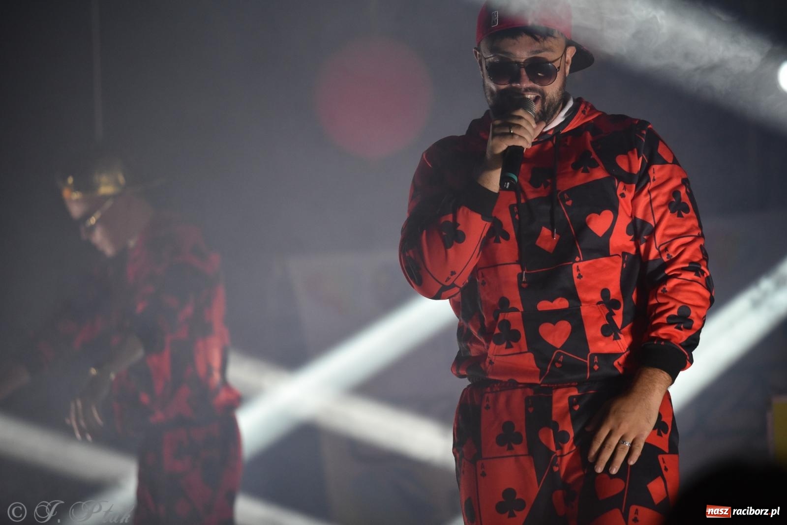 Zdjęcie w galerii na portalu naszraciborz.pl: Soleo, czyli disco polo na finał Eksplozji Kolorów w Pietrowicach Wielkich! wiadomości z regionu