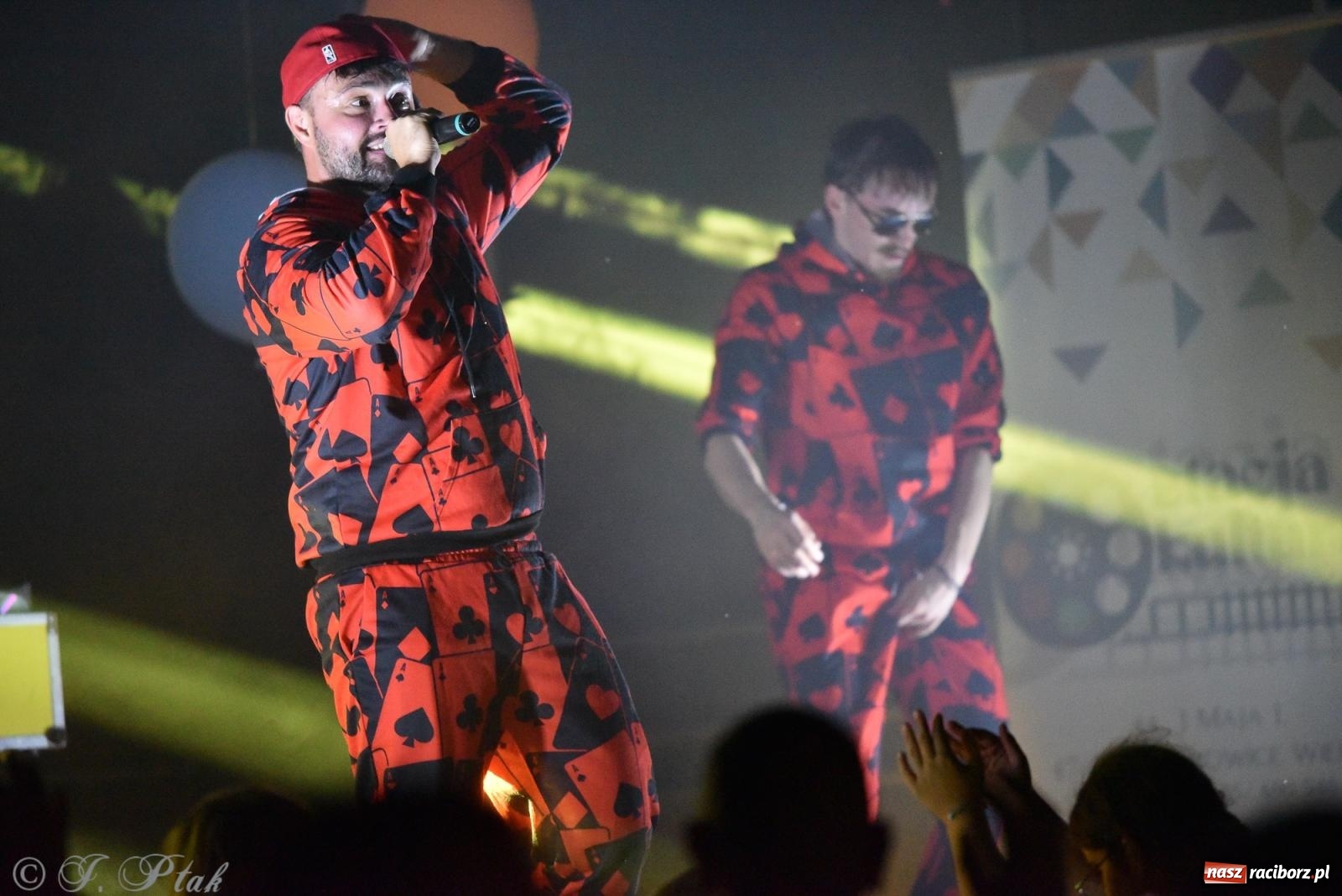 Zdjęcie w galerii na portalu naszraciborz.pl: Soleo, czyli disco polo na finał Eksplozji Kolorów w Pietrowicach Wielkich! wiadomości z regionu