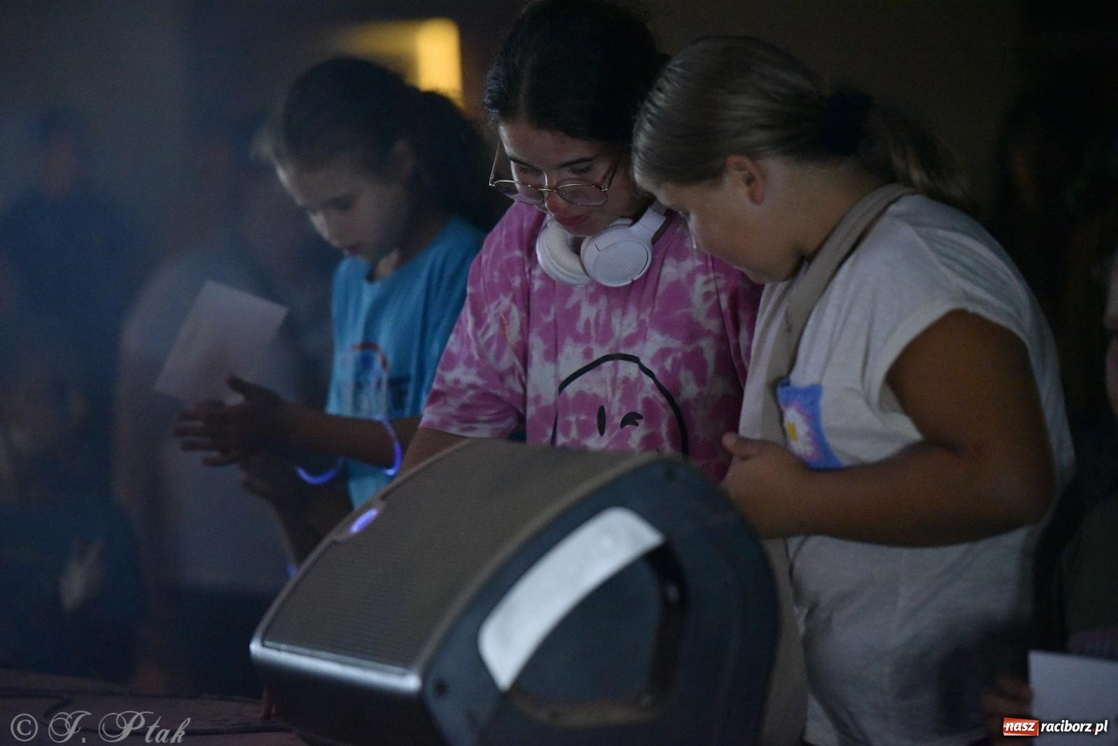 Zdjęcie w galerii na portalu naszraciborz.pl: Soleo, czyli disco polo na finał Eksplozji Kolorów w Pietrowicach Wielkich! wiadomości z regionu