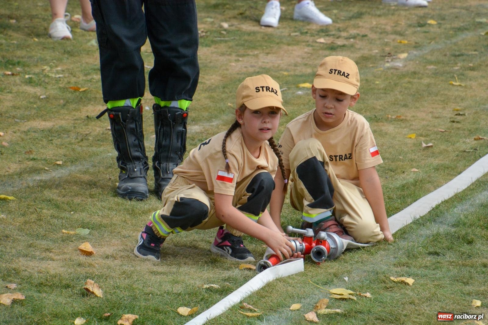 Zdjęcie w galerii na portalu naszraciborz.pl: Strażacki narybek w bojowym ćwiczeniu w Bojanowie [FOTO i WIDEO] wiadomości z regionu