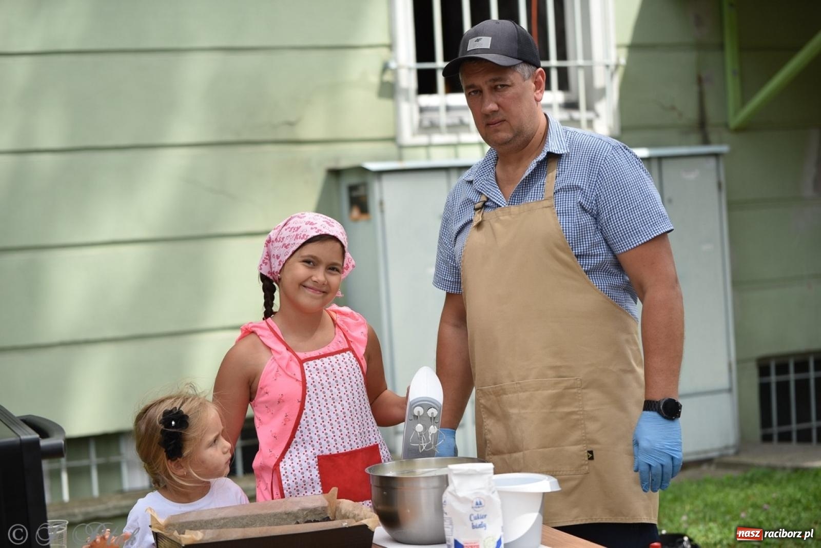 Zdjęcie w galerii na portalu naszraciborz.pl: TOGETHER. Polsko-ukraiński piknik integracyjny w ogrodzie Strzechy wiadomości z regionu
