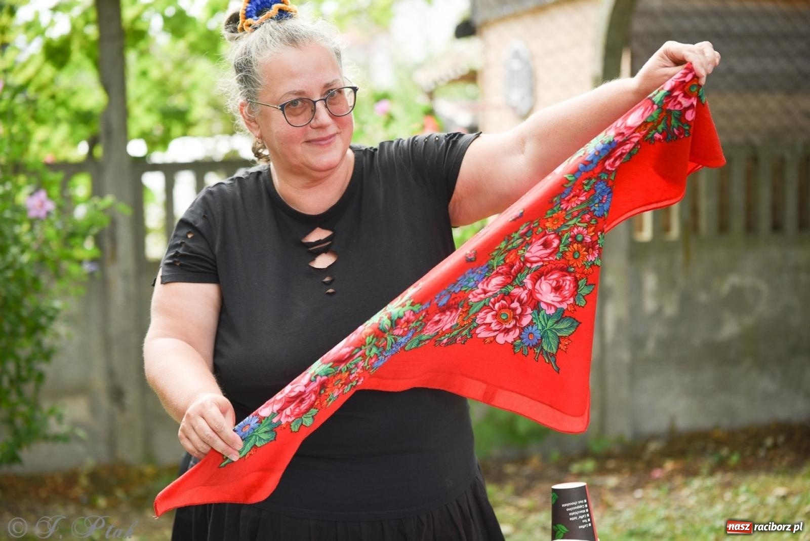 Zdjęcie w galerii na portalu naszraciborz.pl: TOGETHER. Polsko-ukraiński piknik integracyjny w ogrodzie Strzechy wiadomości z regionu