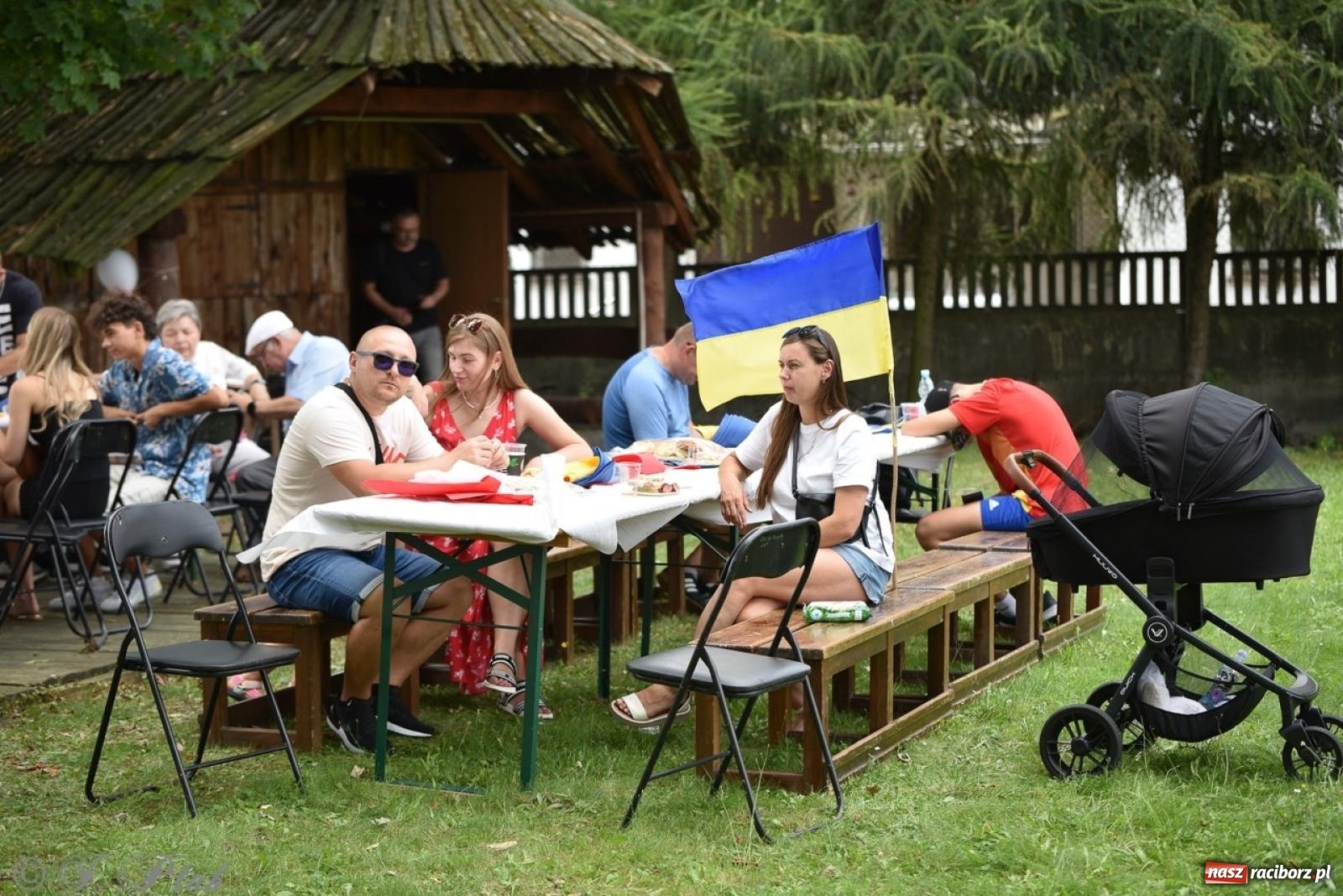 Zdjęcie w galerii na portalu naszraciborz.pl: TOGETHER. Polsko-ukraiński piknik integracyjny w ogrodzie Strzechy wiadomości z regionu